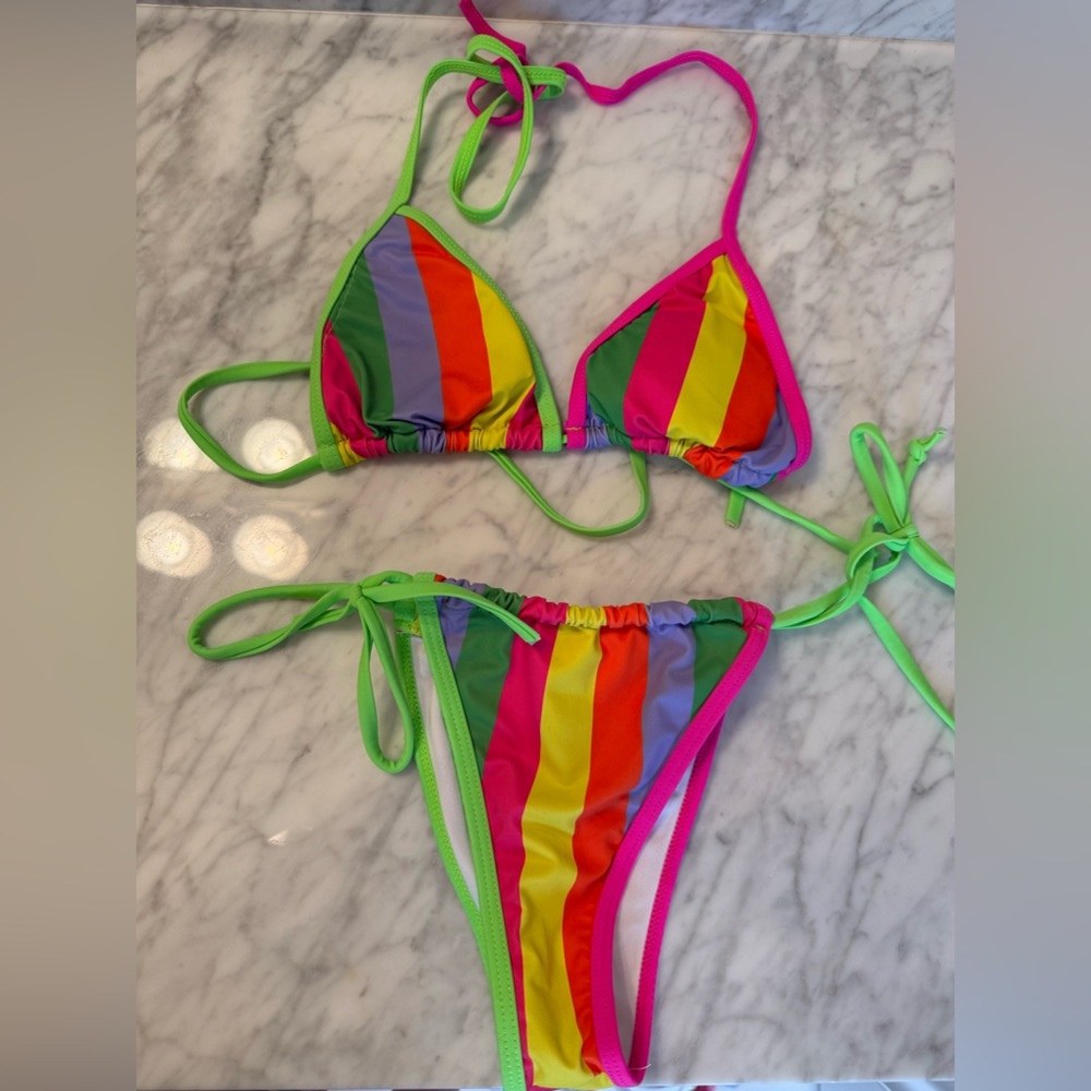 Colorful Striped Bikini Set - Picture 3 of 4